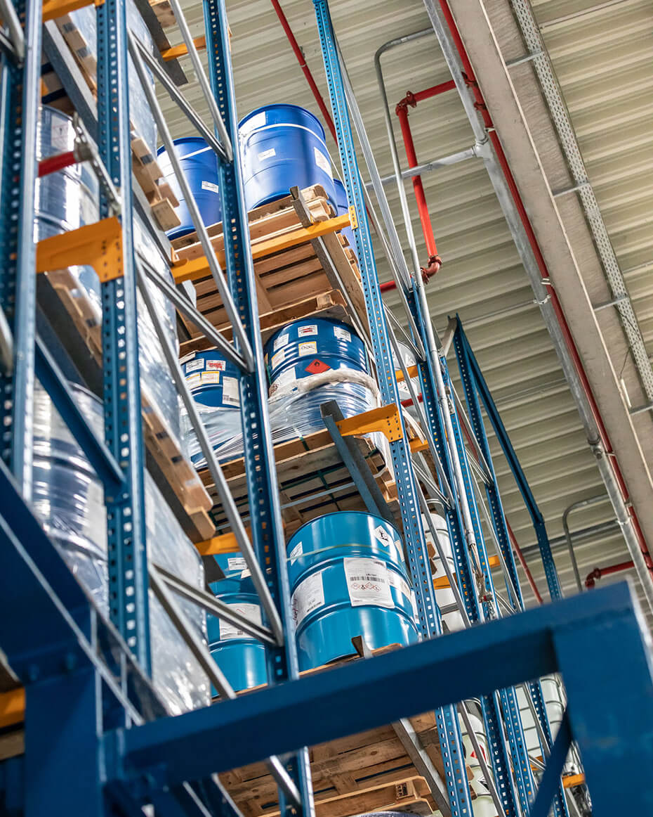 Scheren Logistics Leistungen - Gefahrstofflagerung
