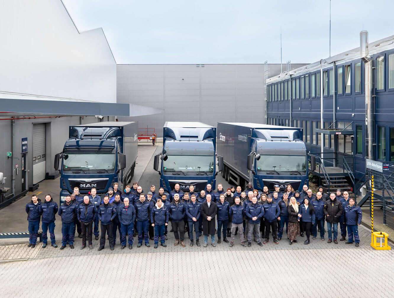Das ganze Team der Scheren Logistics GmbH